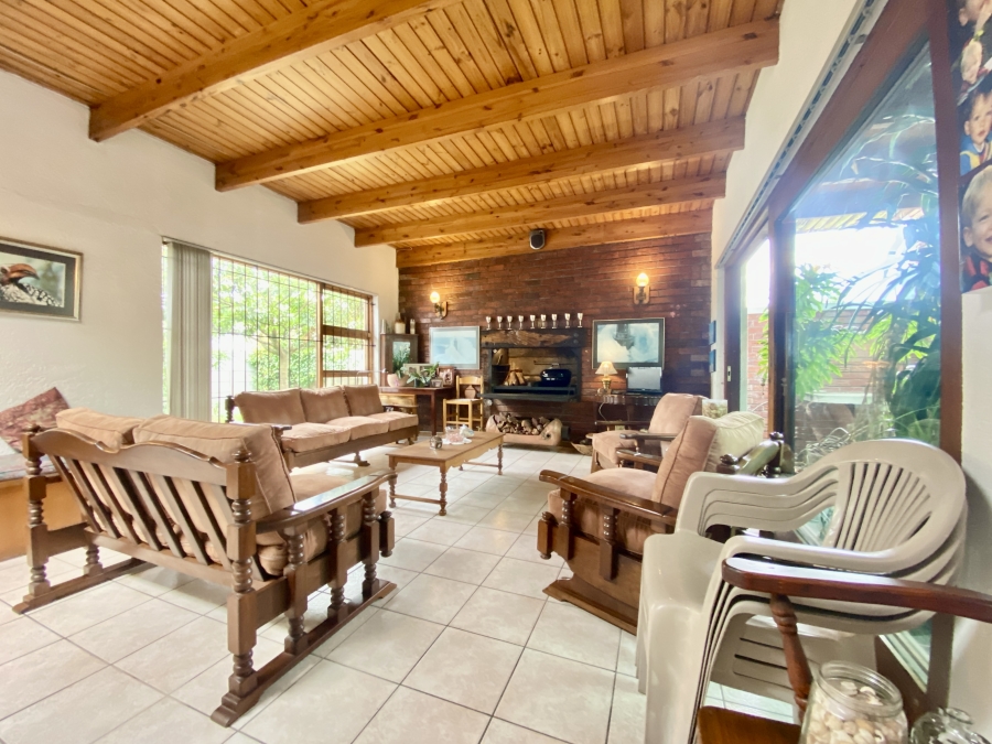 4 Bedroom Property for Sale in Hillrise Western Cape